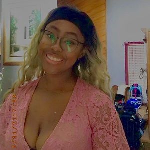 Meet your Posher, Mi’yana